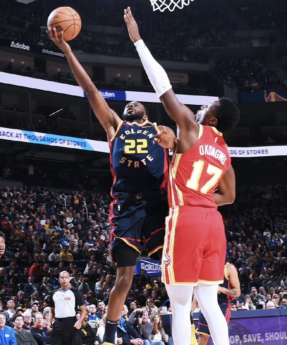 威金斯绝杀时刻，三连败点燃赛场，猛龙迎来胜利！