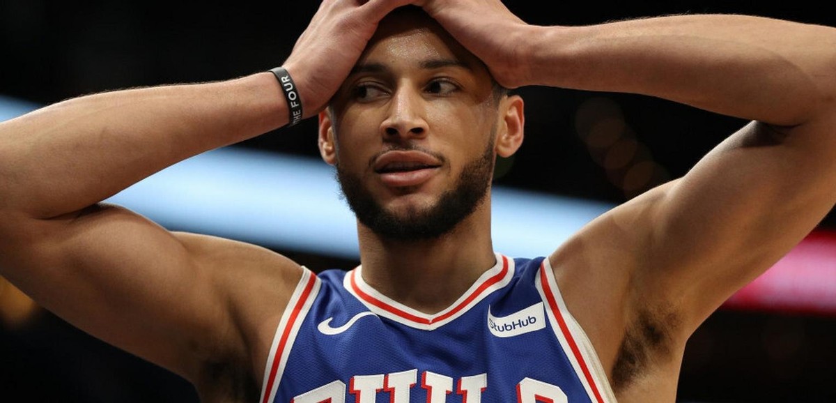 西蒙斯绝杀时刻,官方宣布新规点燃赛场,狂砍50分迎来胜利! 西蒙斯绝杀时刻,官方宣布新规点燃赛场,狂砍50分迎来胜利!